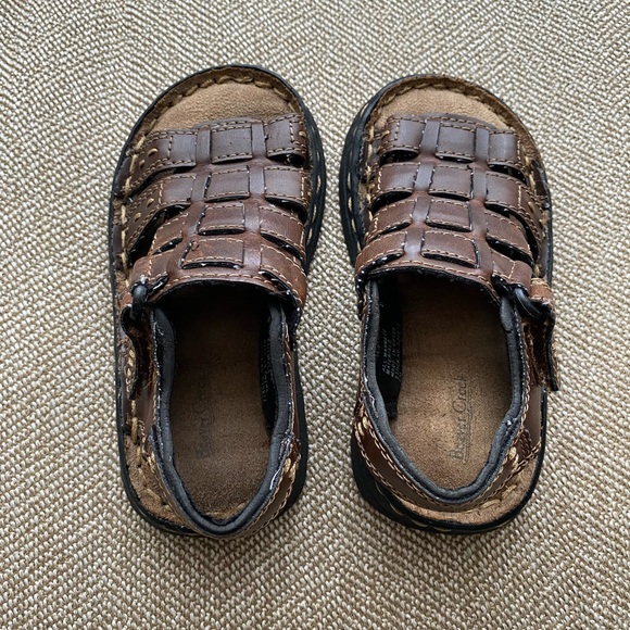 Little Boys Brown Open Toe Sandals with Velcro Closure. Woven Faux Leather. Sz 8 - Picture 4 of 10